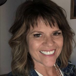 Meet your Posher, Valerie